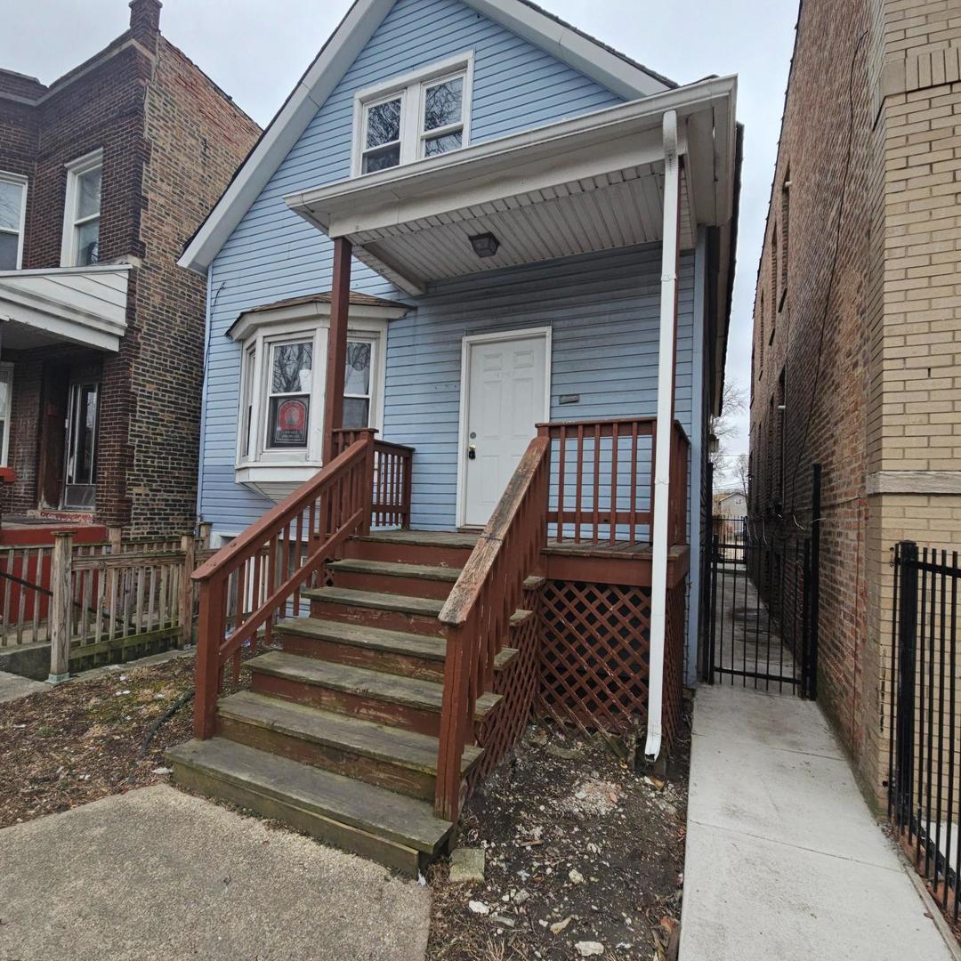 4743 W Fulton Street