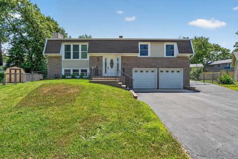 Tiny photo for 4 Devon Court, Bolingbrook, IL 60440 (MLS # 12714521)