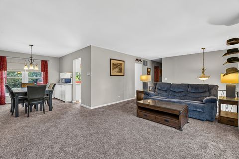 Tiny photo for 4 Devon Court, Bolingbrook, IL 60440 (MLS # 12714521)