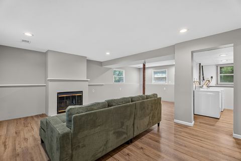 Tiny photo for 4 Devon Court, Bolingbrook, IL 60440 (MLS # 12714521)