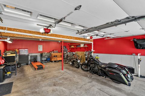 Tiny photo for 4 Devon Court, Bolingbrook, IL 60440 (MLS # 12714521)