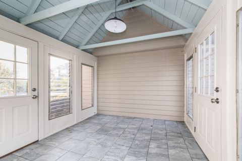 Tiny photo for 474 E Washington Street, Des Plaines, IL 60016 (MLS # 12521827)