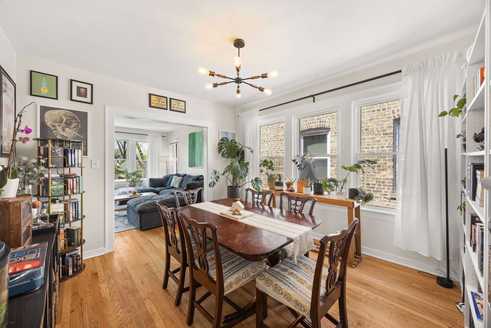 3419 N Lowell Avenue