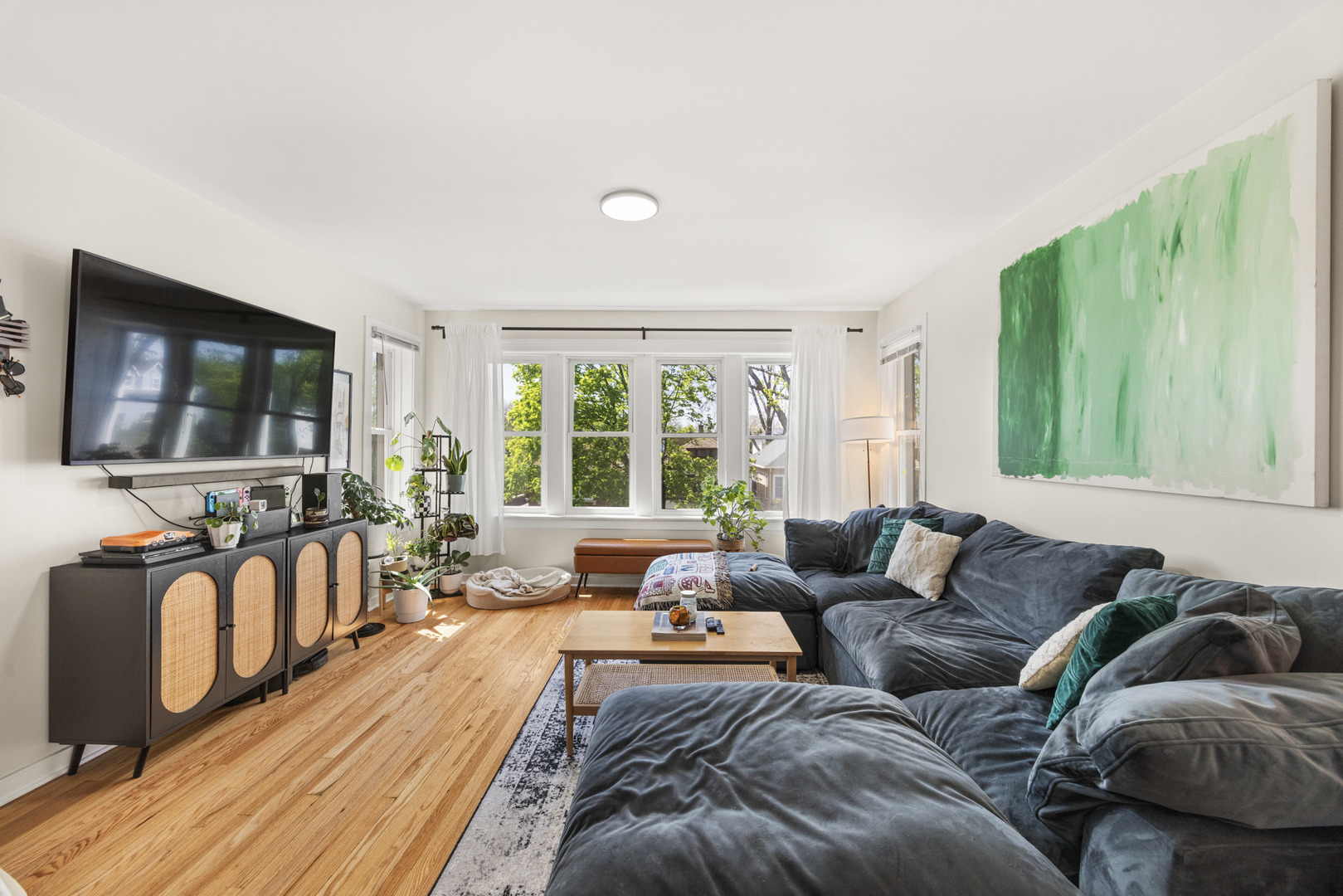 3419 N Lowell Avenue