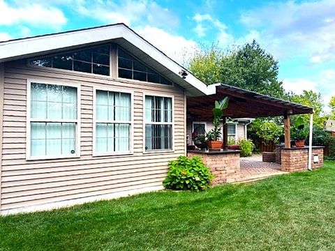 Tiny photo for 8138 N Carrolton Court, Hanover Park, IL 60133 (MLS # 12486977)