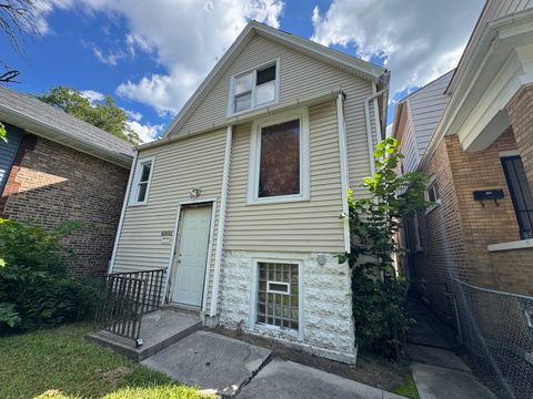 Tiny photo for 6905 S Woodlawn Avenue, Chicago, IL 60637 (MLS # 12480718)
