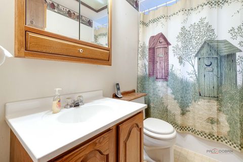 Tiny photo for 308 Mckinley Avenue, Libertyville, IL 60048 (MLS # 12559423)