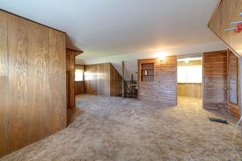 Tiny photo for 308 Mckinley Avenue, Libertyville, IL 60048 (MLS # 12559423)