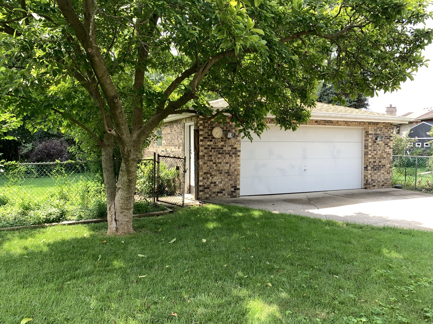 6541 Crescent Court