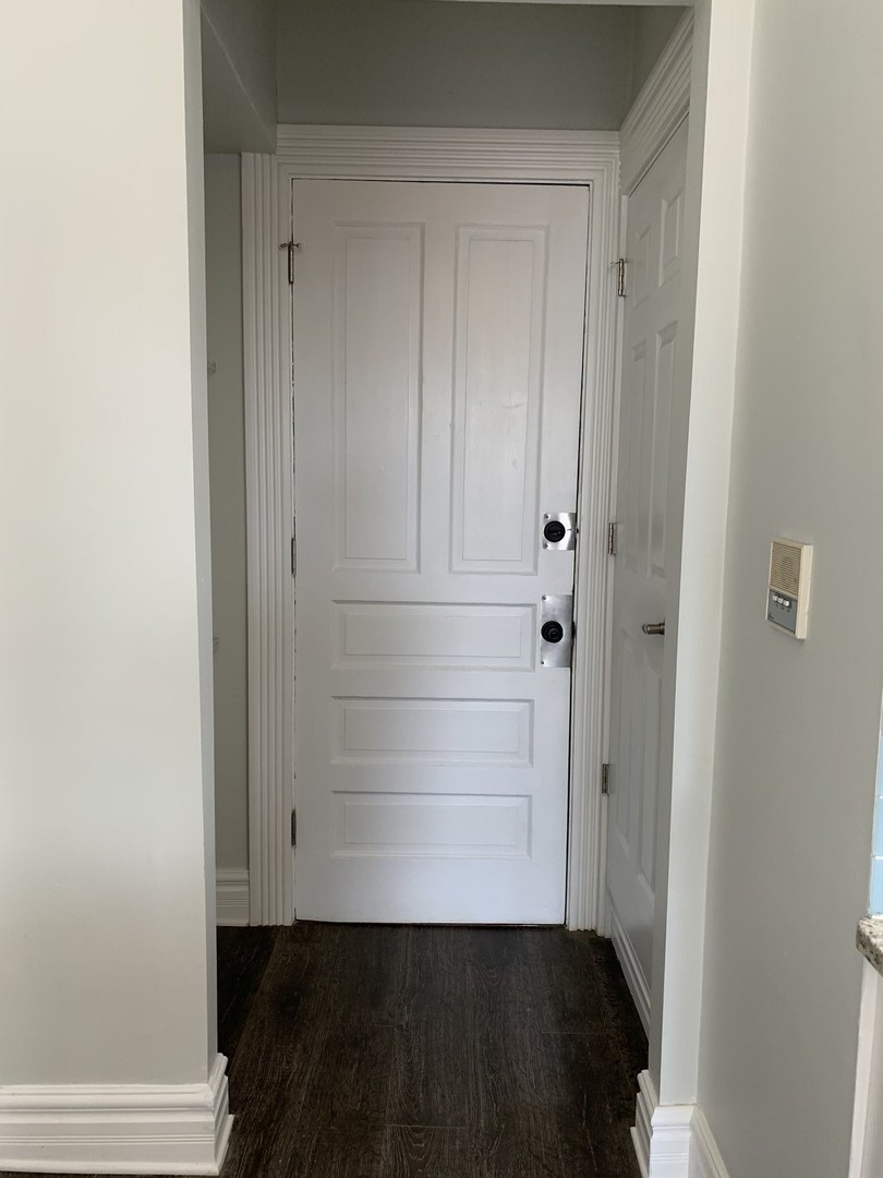 1653 N Halsted Street 2F