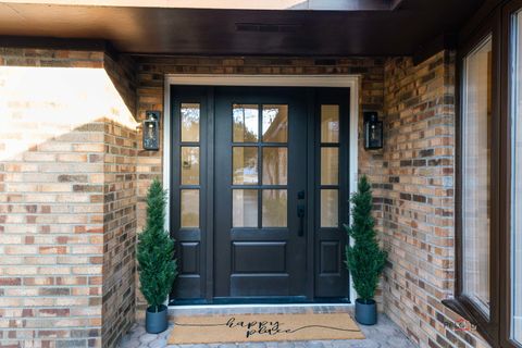 Tiny photo for 805 S Benton Street, Palatine, IL 60067 (MLS # 12467298)