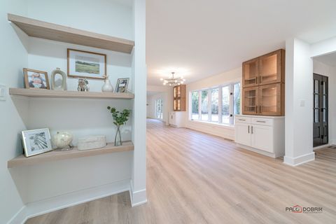 Tiny photo for 805 S Benton Street, Palatine, IL 60067 (MLS # 12467298)