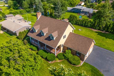Photo of 22205 W PINEVIEW Drive, Antioch, IL 60002 (MLS # 12717912)