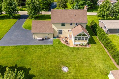 Tiny photo for 22205 W PINEVIEW Drive, Antioch, IL 60002 (MLS # 12717912)