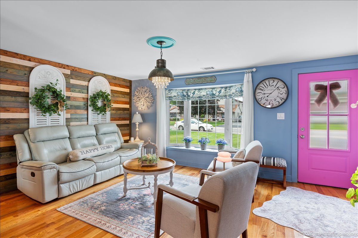 4136 W 90th Place