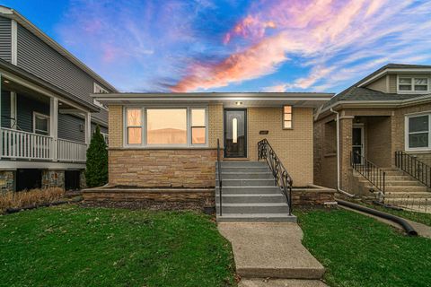 Tiny photo for 2219 N 74th Court, Elmwood Park, IL 60707 (MLS # 12608120)