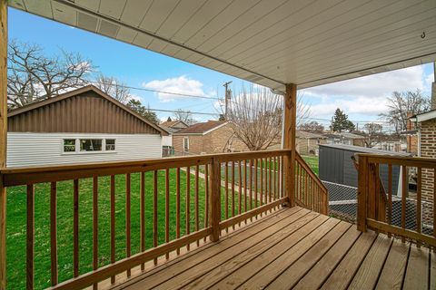 Tiny photo for 2219 N 74th Court, Elmwood Park, IL 60707 (MLS # 12608120)