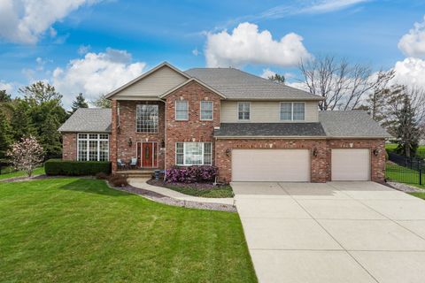 Photo of 3 Strawberry Road, Bloomington, IL 61704 (MLS # 12607429)