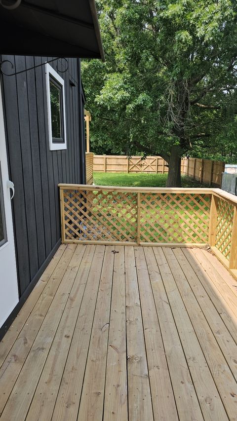 Tiny photo for 309 N Market Street, Hoopeston, IL 60942 (MLS # 12425770)