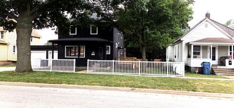 Tiny photo for 309 N Market Street, Hoopeston, IL 60942 (MLS # 12425770)