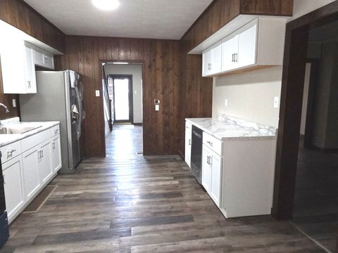 Tiny photo for 309 N Market Street, Hoopeston, IL 60942 (MLS # 12425770)