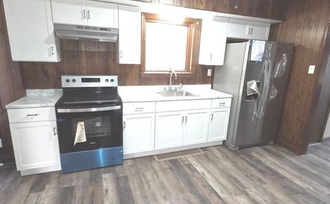 Tiny photo for 309 N Market Street, Hoopeston, IL 60942 (MLS # 12425770)