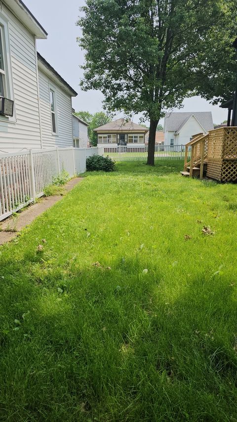 Tiny photo for 309 N Market Street, Hoopeston, IL 60942 (MLS # 12425770)