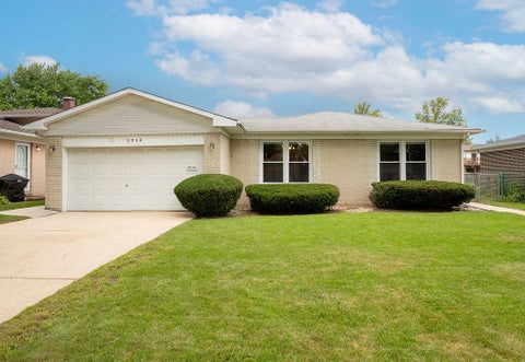 Photo of Mount Prospect, IL 60056 (MLS # 12734822)