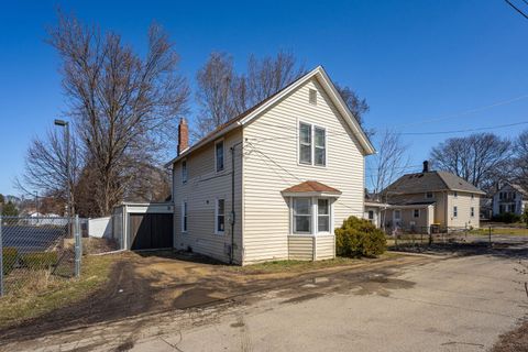 Tiny photo for 406 Laurel Court, Belvidere, IL 61008 (MLS # 12596004)