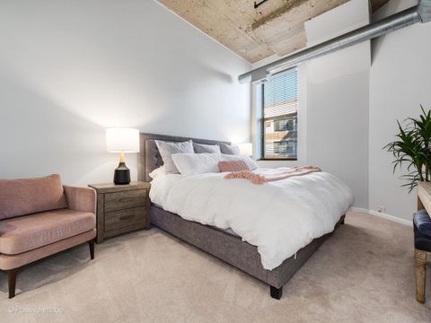 Tiny photo for 758 N Larrabee Street #615, Chicago, IL 60654 (MLS # 12618736)