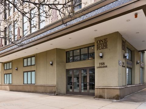 Tiny photo for 758 N Larrabee Street #615, Chicago, IL 60654 (MLS # 12618736)