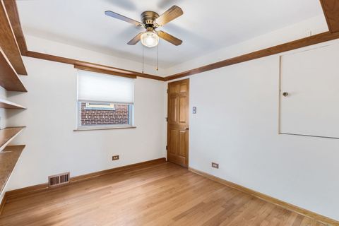 Tiny photo for 428 Callan Avenue, Evanston, IL 60202 (MLS # 12528887)