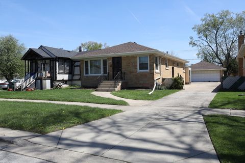 Tiny photo for 509 Granville Avenue, Bellwood, IL 60104 (MLS # 12599090)