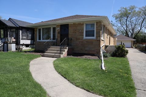 Tiny photo for 509 Granville Avenue, Bellwood, IL 60104 (MLS # 12599090)