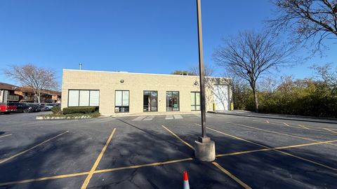 Tiny photo for 831 Oakton Street #831-837, Elk Grove Village, IL 60007 (MLS # 12524997)