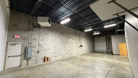 Tiny photo for 831 Oakton Street #831-837, Elk Grove Village, IL 60007 (MLS # 12524997)