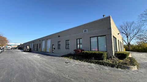 831 Oakton Street 831-837 Elk Grove Village IL 60007