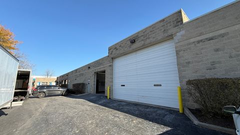 Tiny photo for 831 Oakton Street #831-837, Elk Grove Village, IL 60007 (MLS # 12524997)