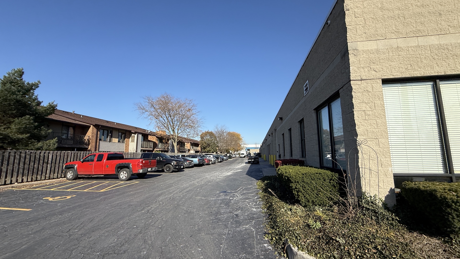 831 Oakton Street 831-837