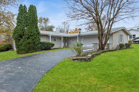 25W125 Lacey Avenue Naperville IL 60563