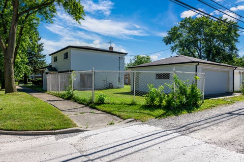 Tiny photo for 7600 Lowell Avenue, Skokie, IL 60076 (MLS # 12718716)