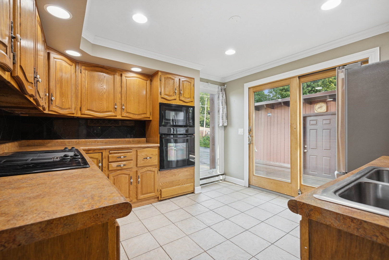 24135 N Lakeside Drive