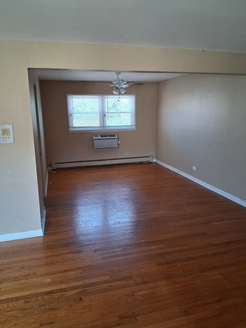 Tiny photo for 7235 N Hamilton Avenue, Chicago, IL 60645 (MLS # 12761259)