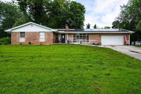 Photo of 400 Jersey Avenue, Normal, IL 61761 (MLS # 12707636)