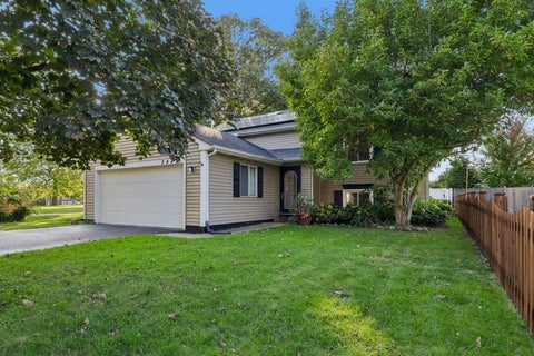 Photo of 2489 Willoughby Lane, Aurora, IL 60502 (MLS # 12780350)