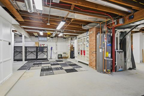 Tiny photo for 516 McGregor Street, Bloomington, IL 61701 (MLS # 12617371)