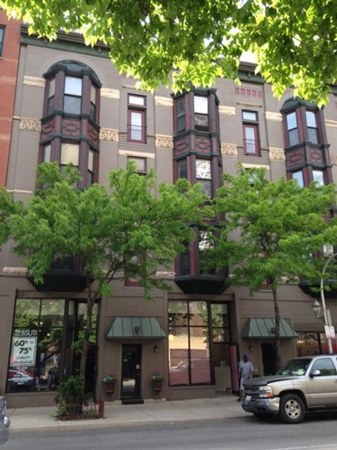 1008 N Clark Street COM Chicago IL 60610