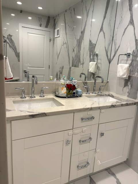Tiny photo for 9530 Lamon Place #407, Skokie, IL 60077 (MLS # 12669973)