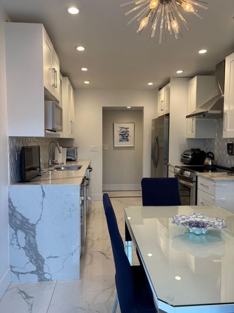 Tiny photo for 9530 Lamon Place #407, Skokie, IL 60077 (MLS # 12669973)