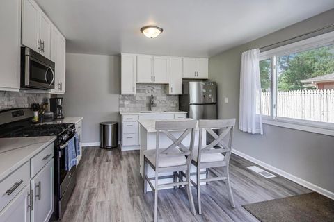 Tiny photo for 3600 Owl Drive, Rolling Meadows, IL 60008 (MLS # 12481086)